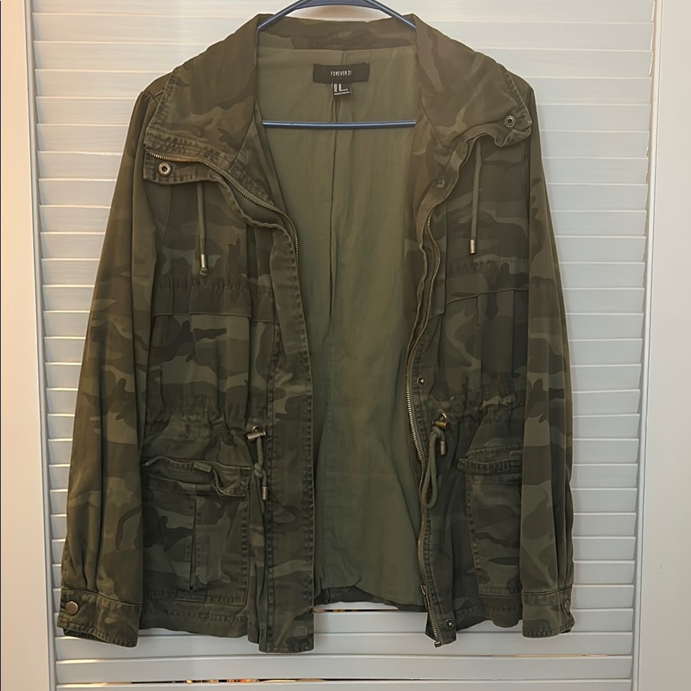 Forever 21 Men's Camouflage Jacket